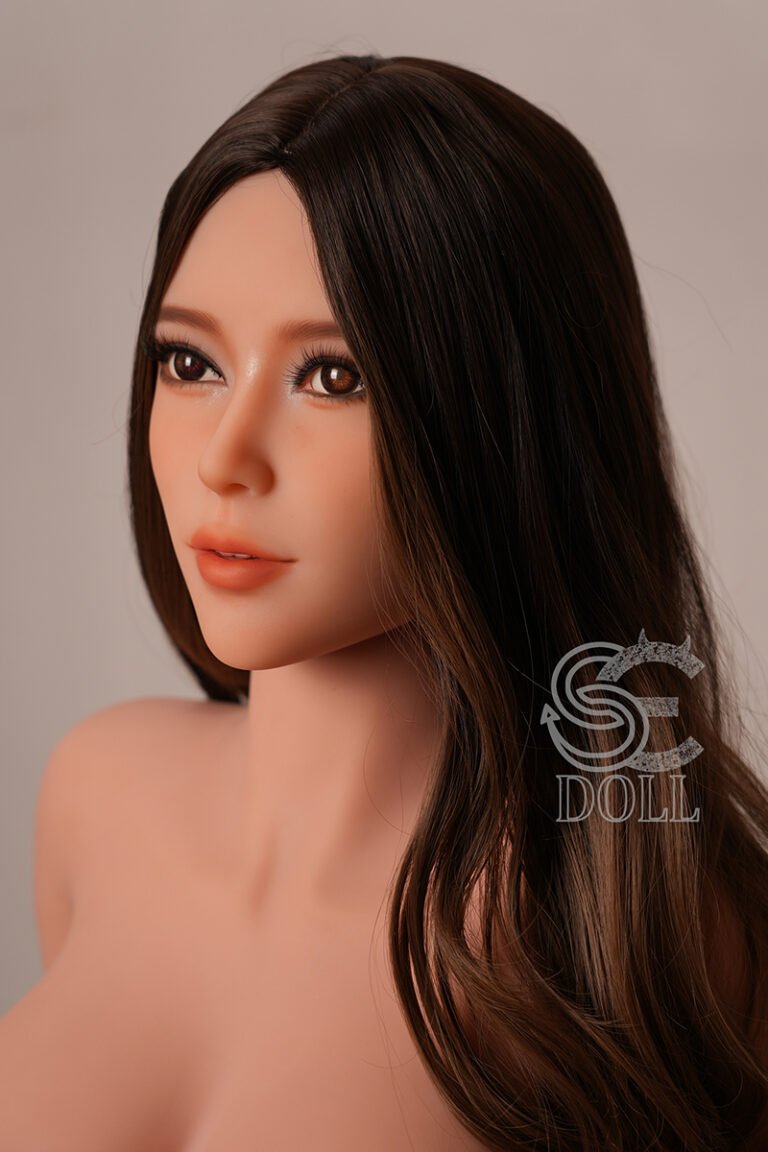 Regina K SE Doll 34